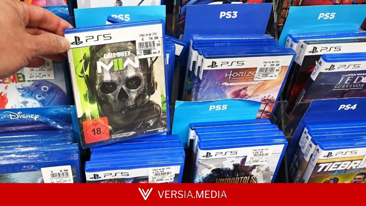 El Partido Ágora denuncia a Sony ante la CNMC por anunciar el fin de los discos en PlayStation y la asociación de tiendas de Reino Unido se une a las protestas